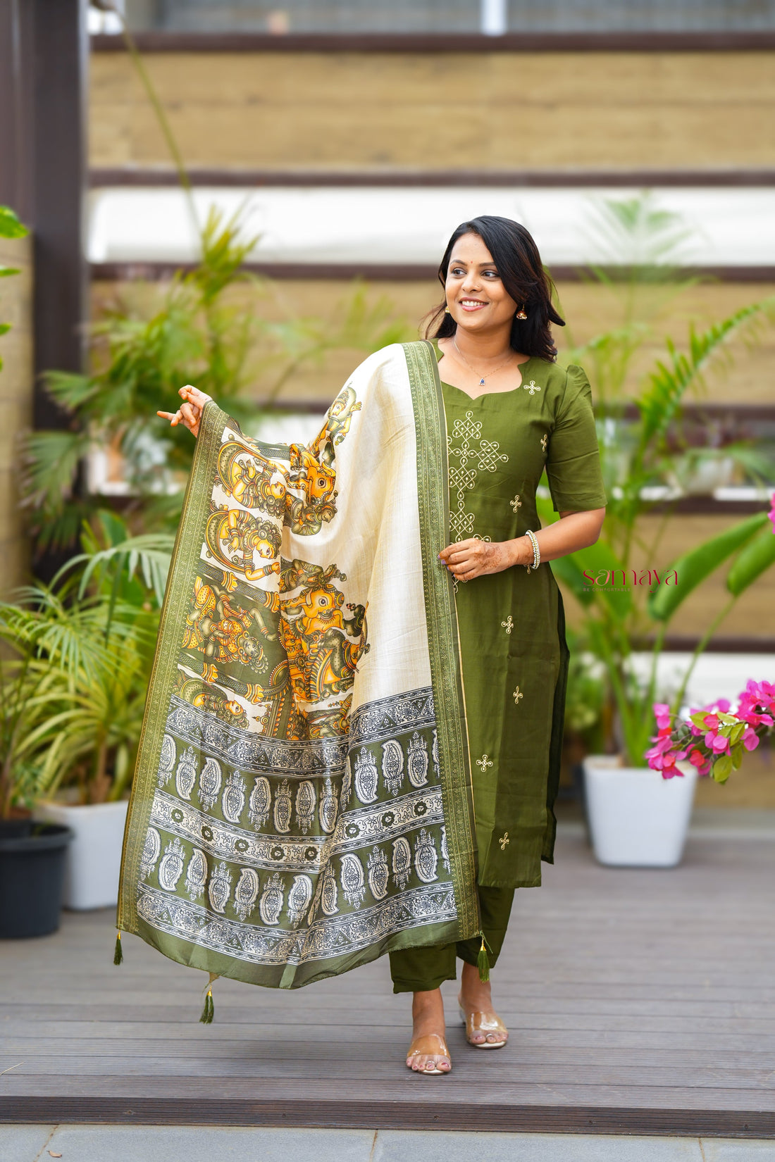 Saanvi-green kollam 3 piece salwar suit set with printed kalamkari dupptta ( pre order )