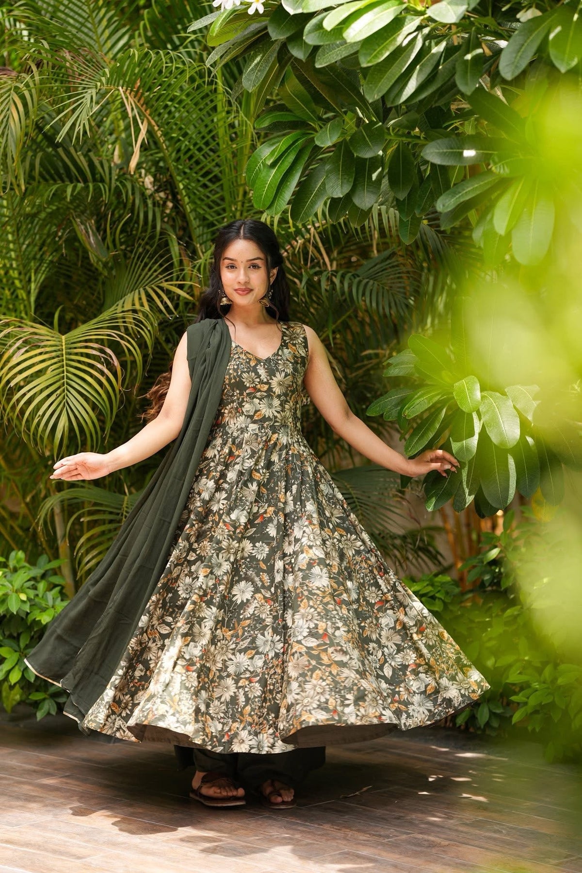 Aaranya Rayon Suit Set
