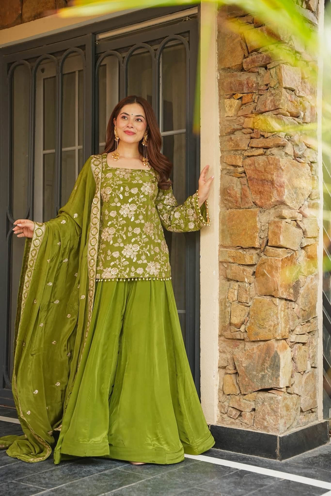 Ruhina Heavy Embroidered Kurta Set